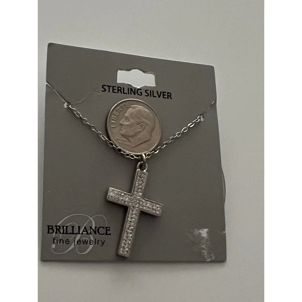 Cross pendant Necklace 925 Sterling Silver crystal details very sparkly new